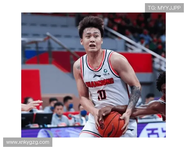 优势渐显!上海申花崛起背后,战术变革与阵容隐患引发的深度思考 优势渐显!上海申花崛起背后,战术变革与阵容隐患引发的深度思考